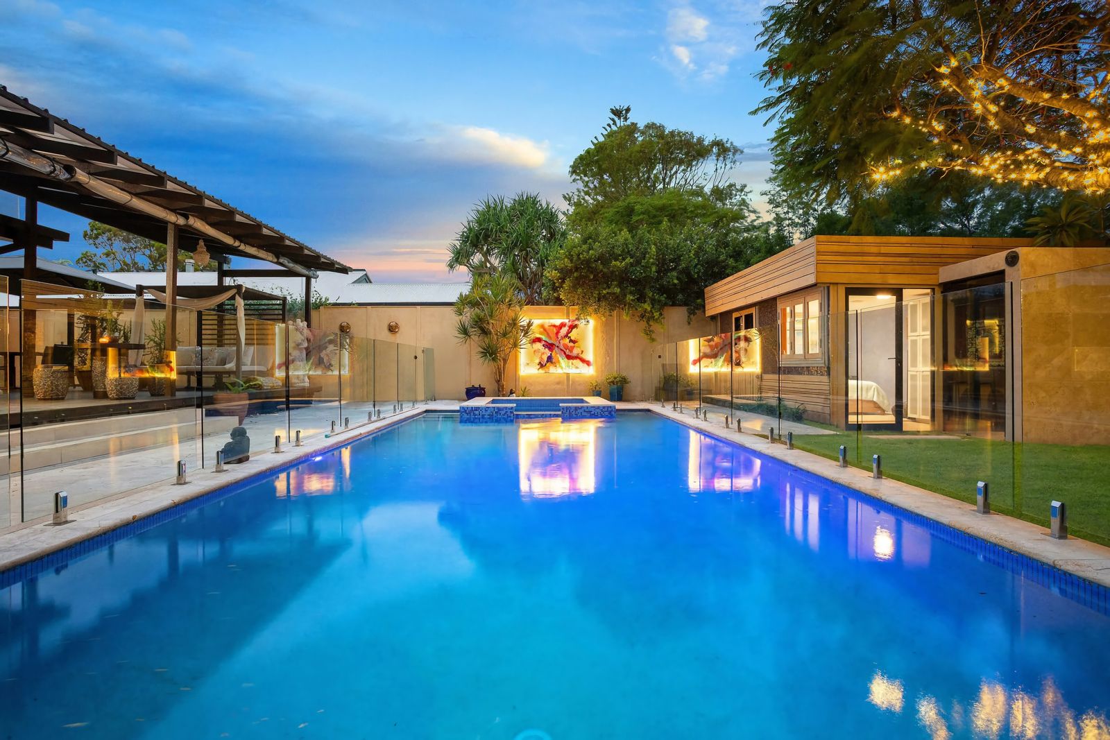 Mokum House Designer Escape with Pool Sauna