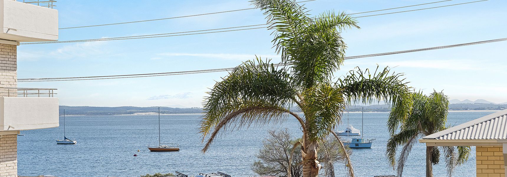 Hideaway 1, 3 Lillian St –  stunning water views