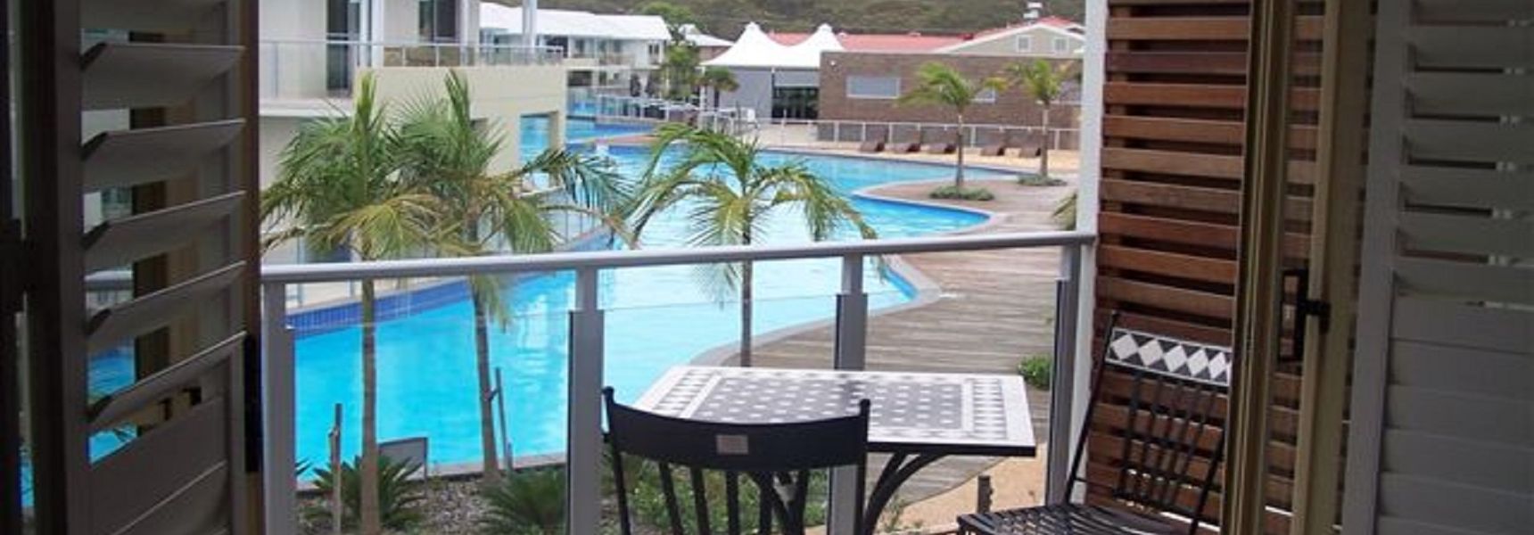 Pacific Blue 349/265 Sandy Point Road – fantastic pool