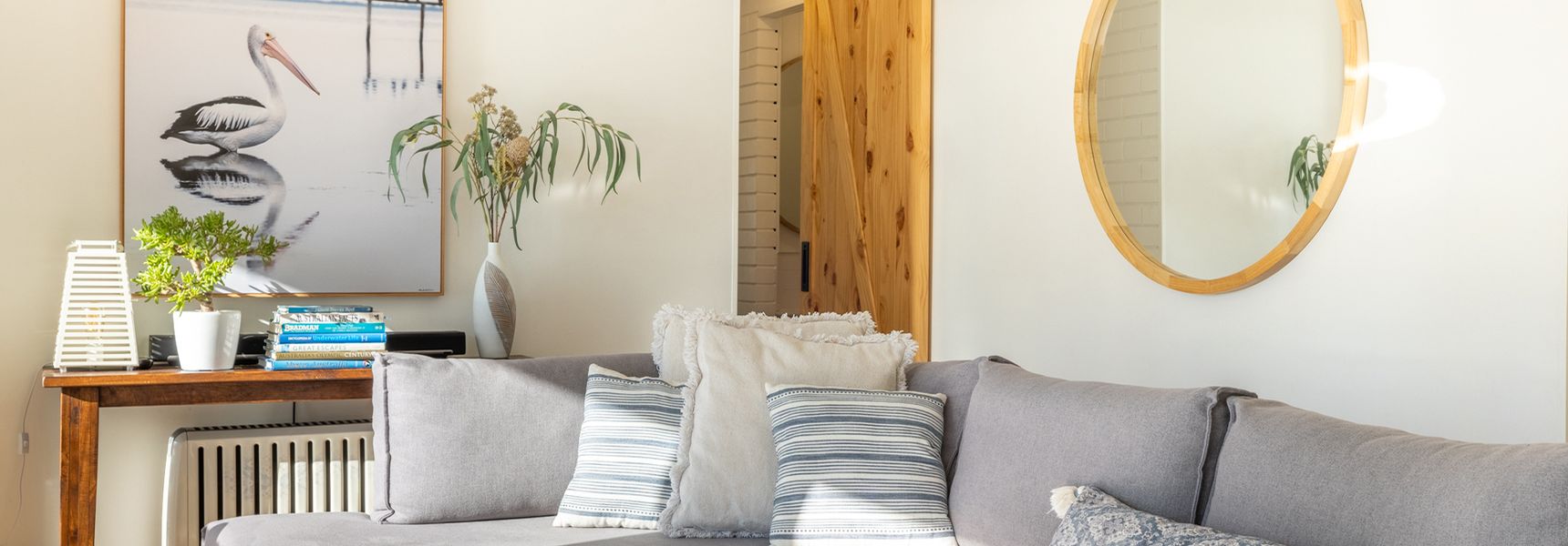 Villa Ellisa, 4/10 Columbia Close – beautiful unit with beautiful water views at Little Beach