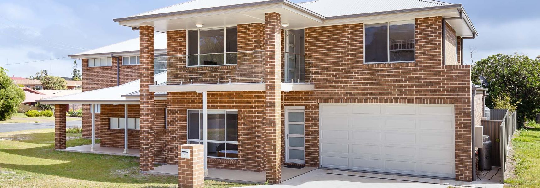 5b Bent Street – LARGE HOUSE WITH DUCTED AIR CON, WIFI & FOXTEL