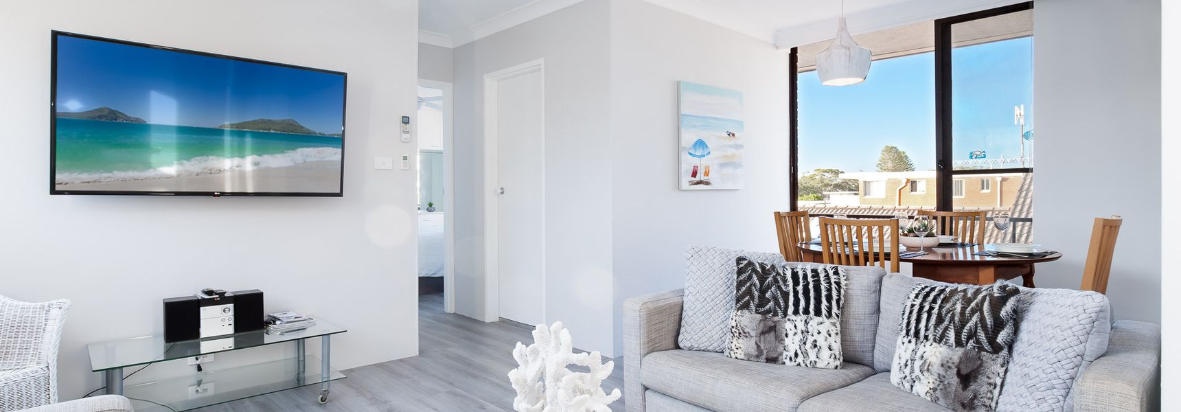 Bellevue, 7/4 Donald Street – renovated unit with air con and Wi-Fi with views & central to CBD