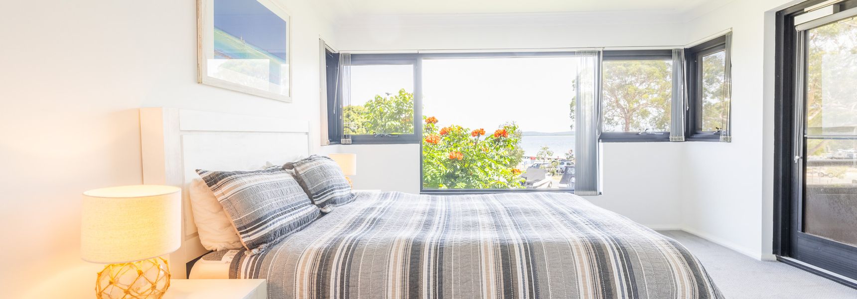 Florentine, 7/11 Columbia Close – wifi, air conditioned unit with fantastic views of Little Beach