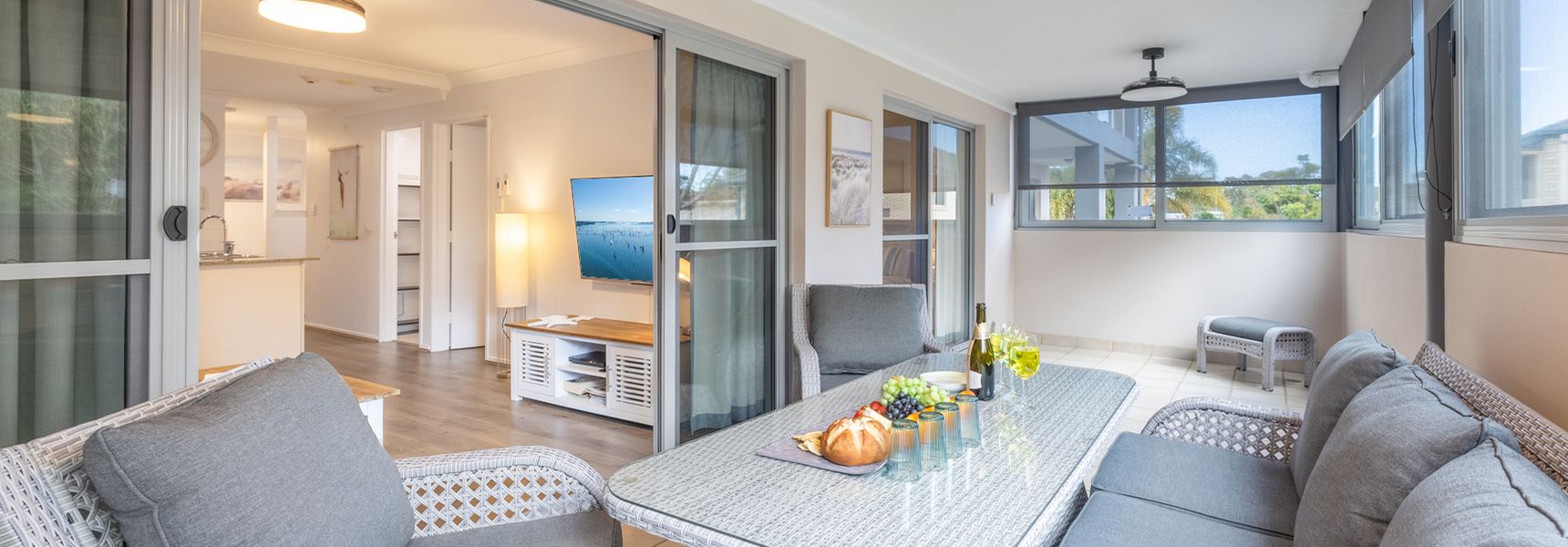 Shoal Bay Beach Apartments, 9/2 Shoal Bay Road, air conditioning, complex swimming pool and lift