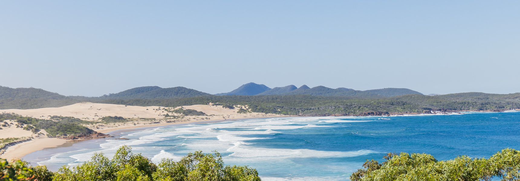 Beach House 7 – Air Conditioned, Wi-Fi, Foxtel, Linen, Communal Pool and Spa