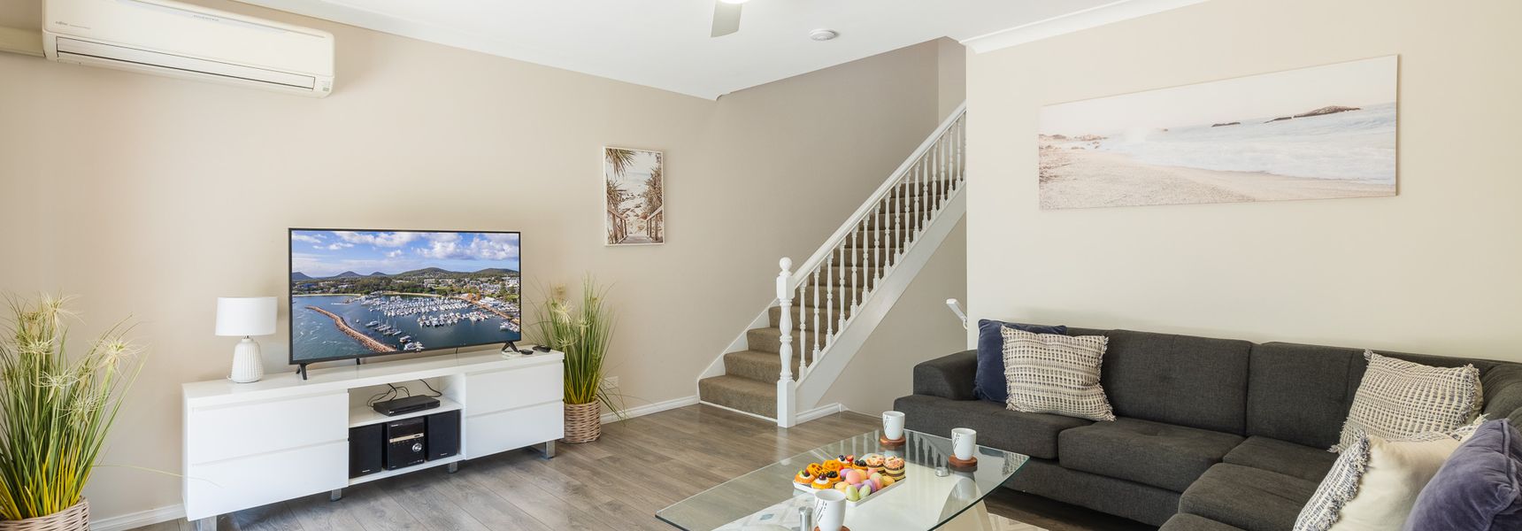 Bushmans, 9/24 Tomaree Street – Spacious townhouse with air conditioning and close to Nelson Bay Town Centre