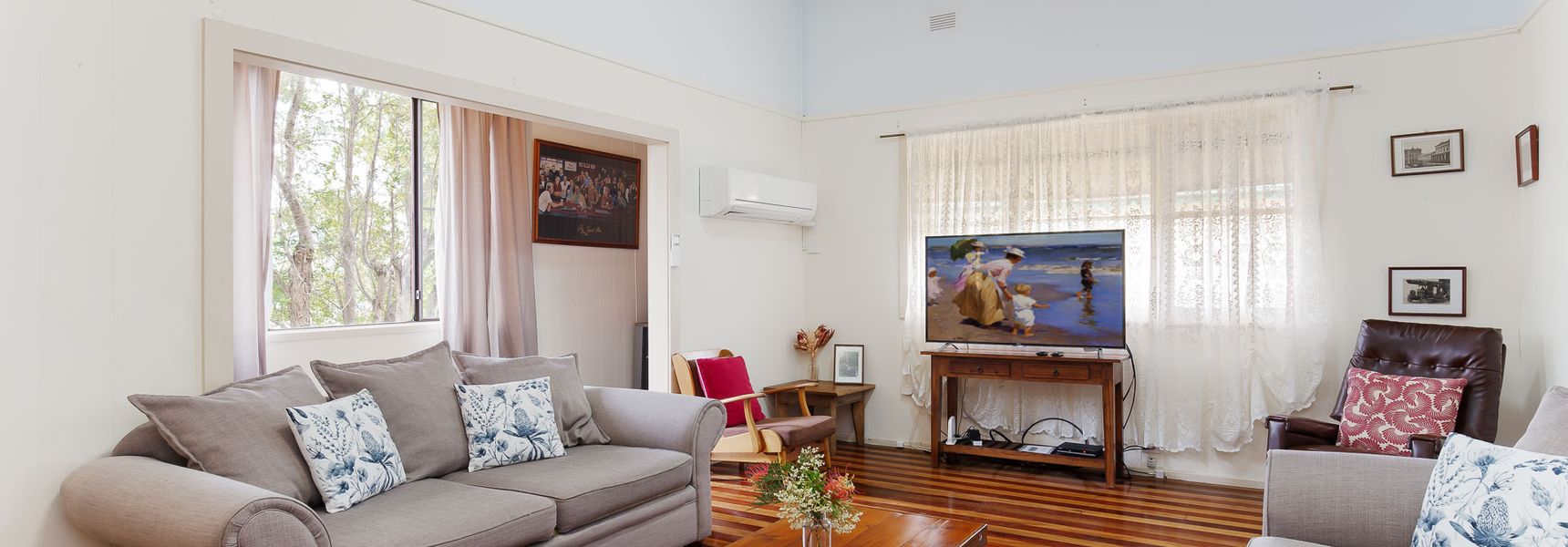 Daves Place, 27 Rigney St – Holiday house with WIFI, Dog Friendly, Aircon & Boat Parking