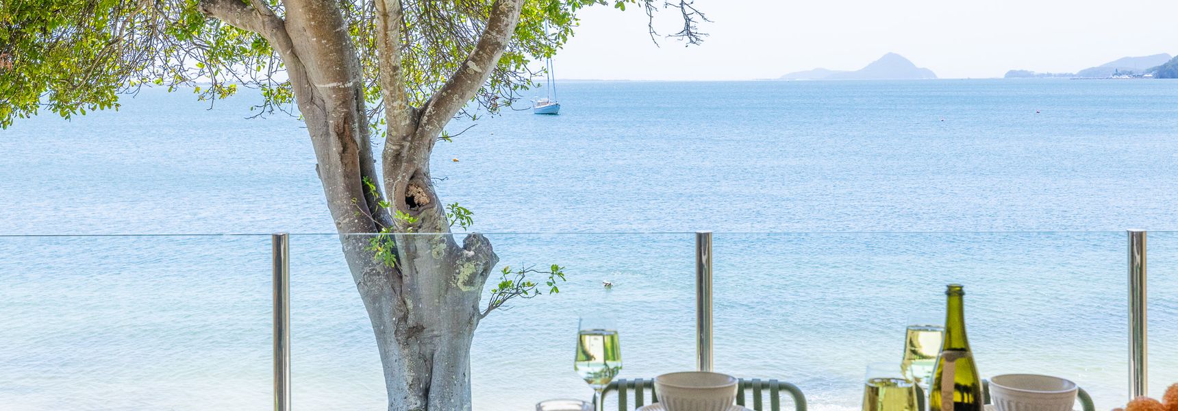 Kooyonga, 1/211 Soldiers Point Rd – waterfront, views linen, aircon