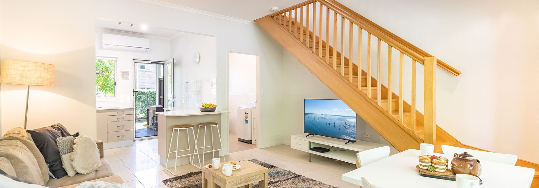Florida, 1/5 Lillian Street – 2 min walk to beach, shops & restaurants