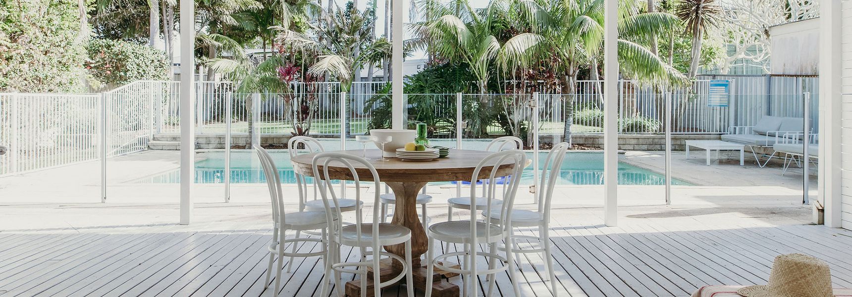 The Beach House, 25 Tomaree Road – fantastic house with pool, linen