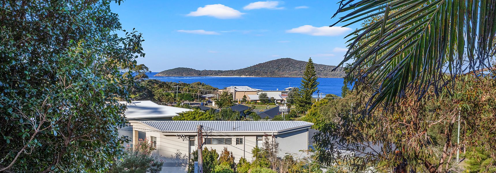 Island View – 80 Lentara St – Large Family Home, Pool, WIFI and Sweeping Views of Fingal