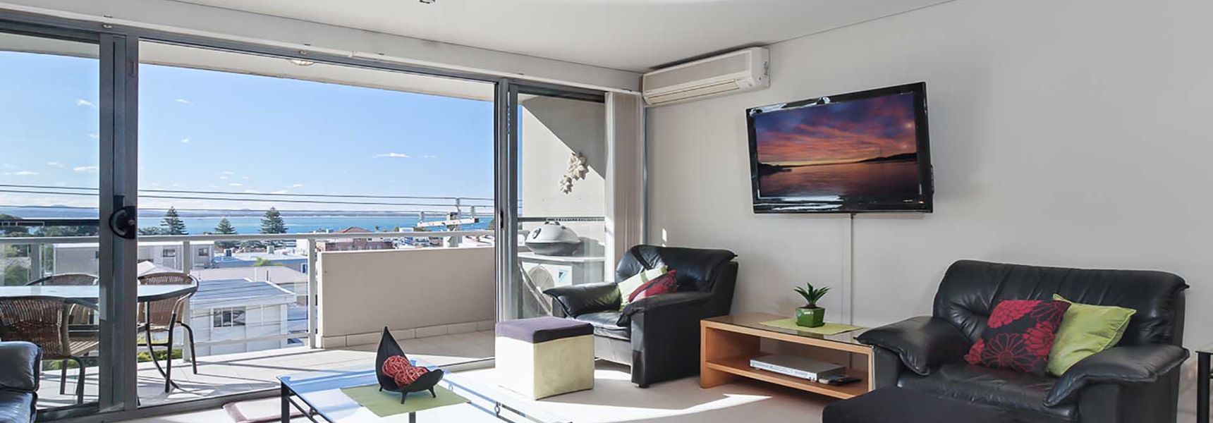 Bayview Apartments, 11/42 Stockton Street – Three bedroom unit In the heart of town with air con, lift and secure parking