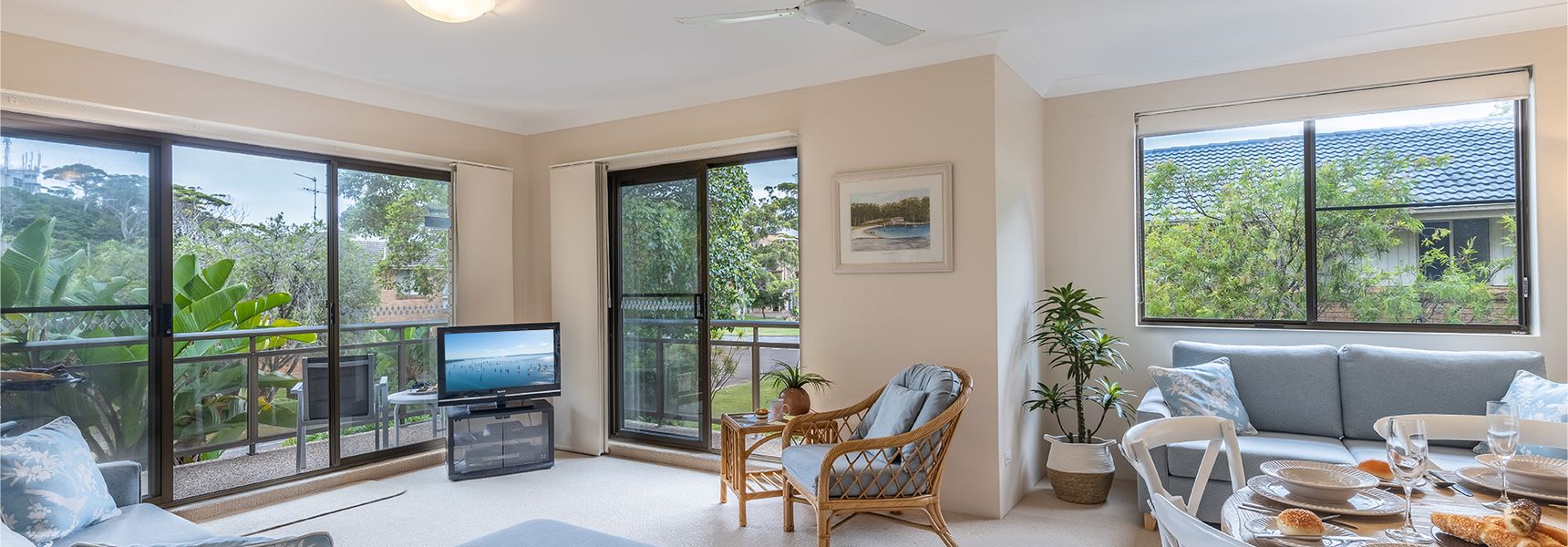 3 Victory Court, 3 Columbia Cl spacious unit close to Little Beach