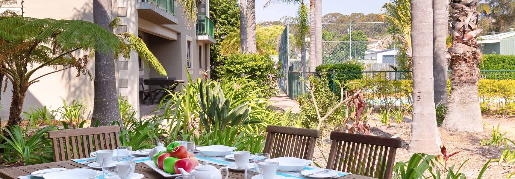 Carindale, 13/19 Dowling Street – Ground floor unit with complex pool and tennis court