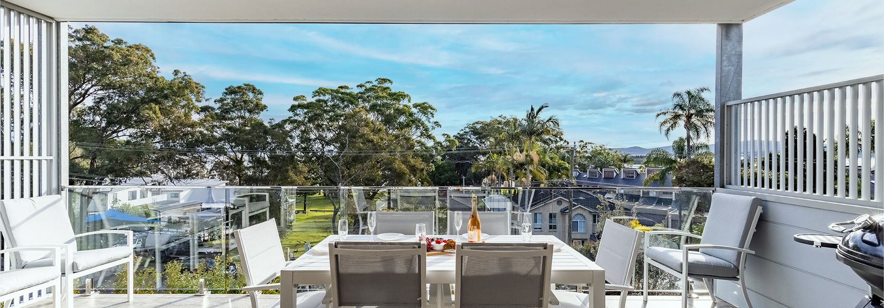 Sunset Jewel – 7a Cromarty Road, Soldiers Point – OCEAN VIEWS, BREATHTAKING SUNSETS, LINEN, AIR CON & Wi-Fi