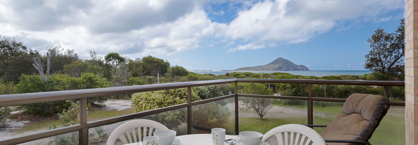 Intrepid, 13/3 Intrepid Cl – fantastic unit with stunning water views