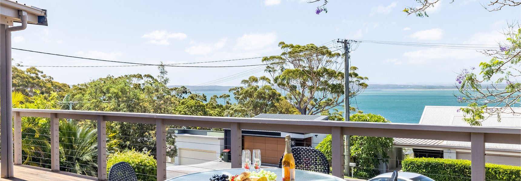 Dukes , 31 Gloucester St – spectacular water views and the added comfort of air conditioning and Wi-Fi