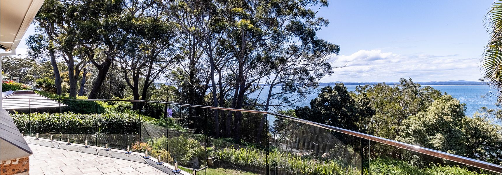 Sanctuary on Dutchies, 18 Gloucester Street – Water views, Air Conditioning, WiFi and Close To Town