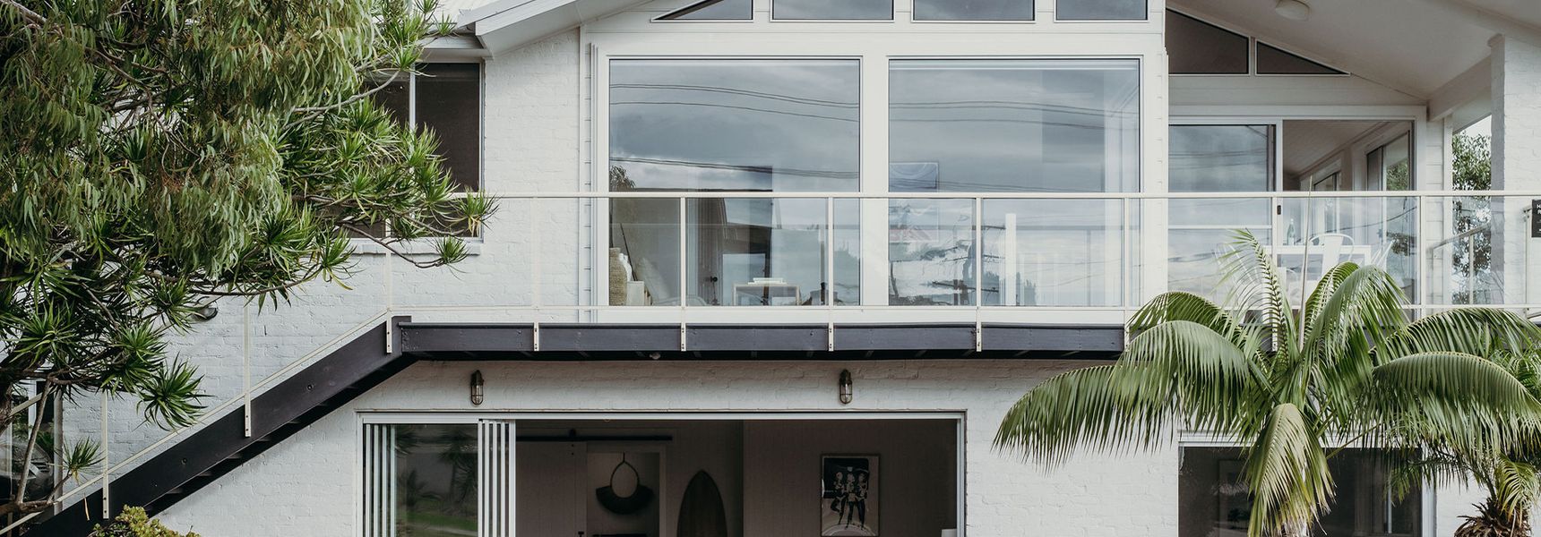 Baybreeze, 18 Tomaree Road – WiFi, Air Conditioning, Kitchenette