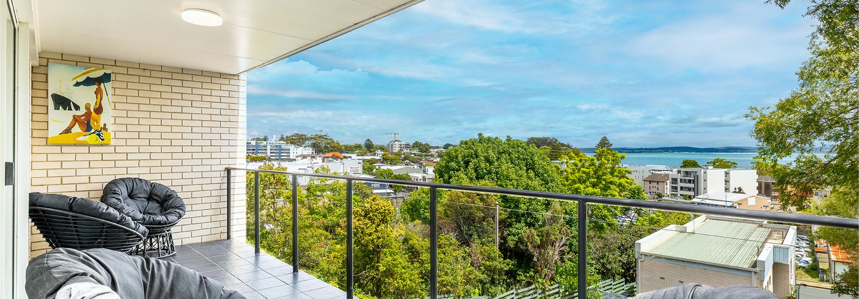 Sunset Towers, 8/25 Donald St – heart of town with water views