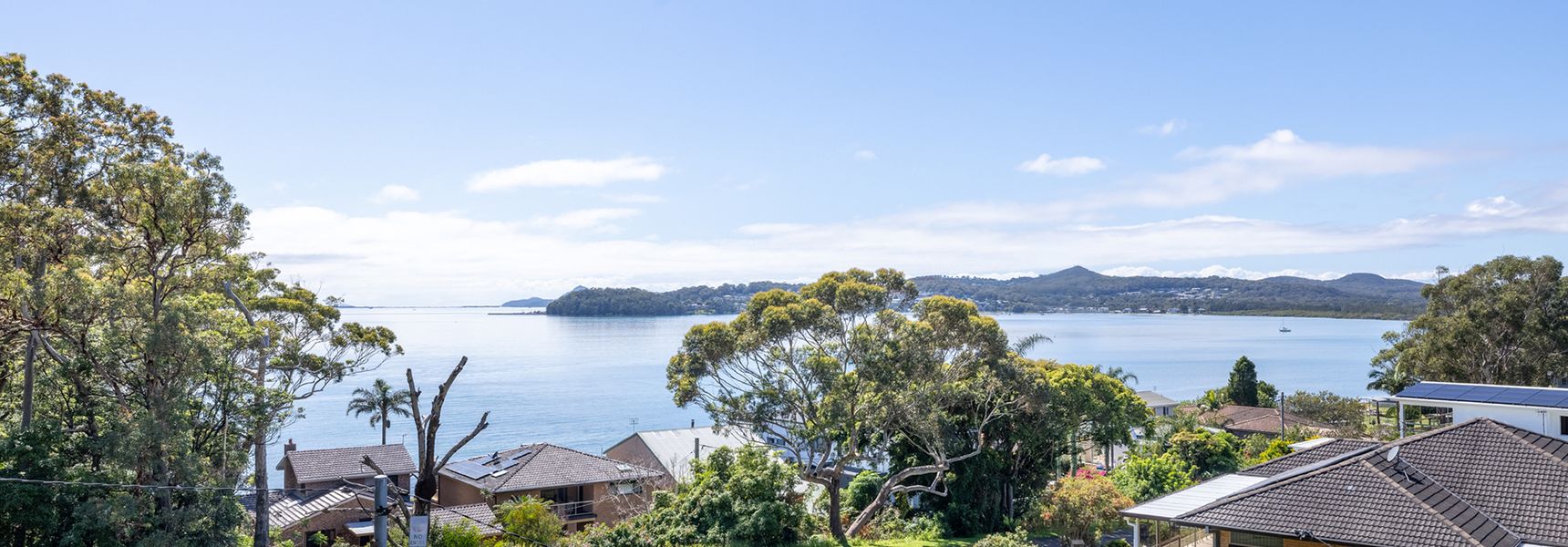 Wanda Up, 80 Randall Dr – spectacular views, aircon and Wi-Fi