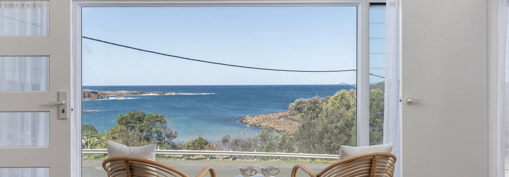 Waves at Boat Harbour, 65 Kingsley Dr – stunning house, fantastic waterviews and dog friendly