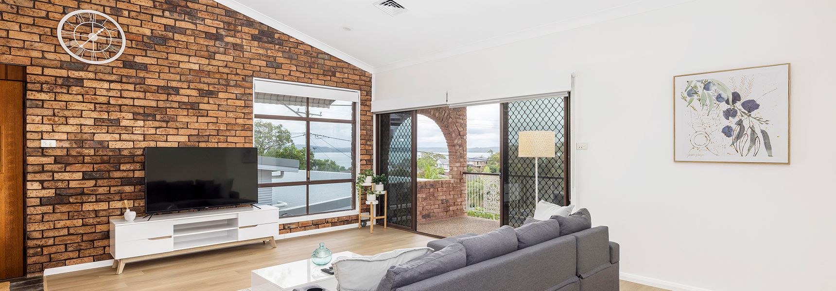 Government House, 35 Government Road – pet friendly , water views