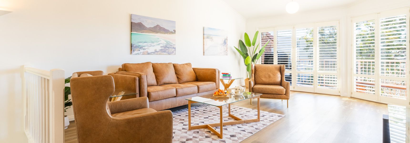 Tomaree Mews 5, 18 Tomaree St – Stunning townhouse in the heart of town