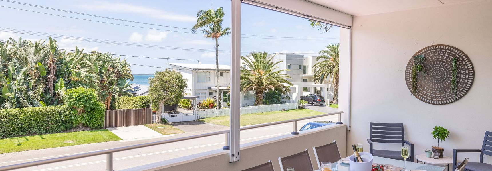 Living the dream, 7a Sandy Point Rd – views, air con, linen