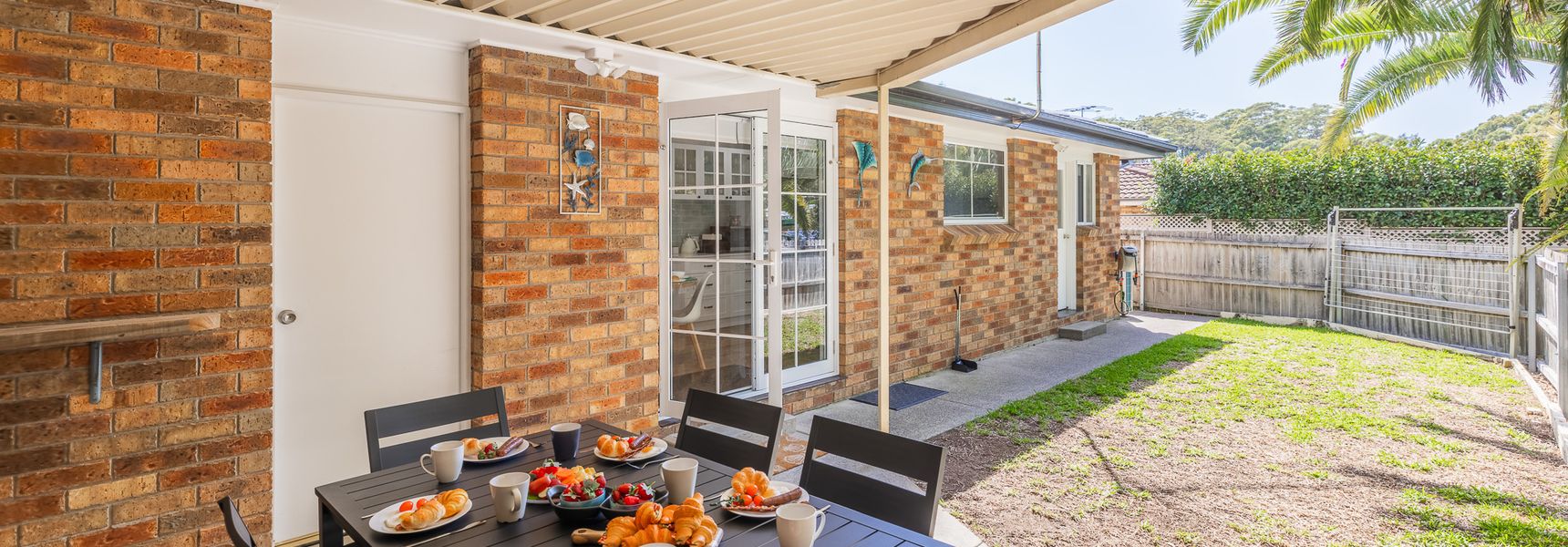 Puppers Paradise, 14 Charthouse Ave – Pet Friendly, Ducted Air