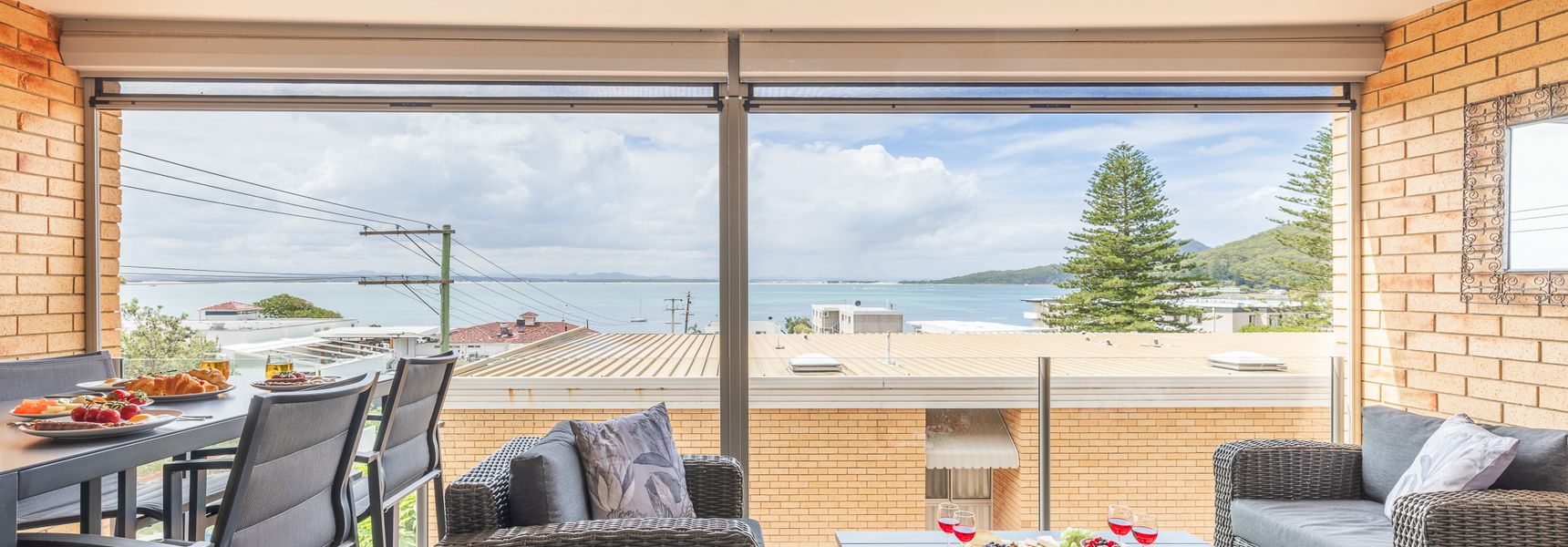 The Crest, 6/6-8 Tomaree Rd – Coastal Comfort & Bay Views – 100 metres to Shoal Bay Beach
