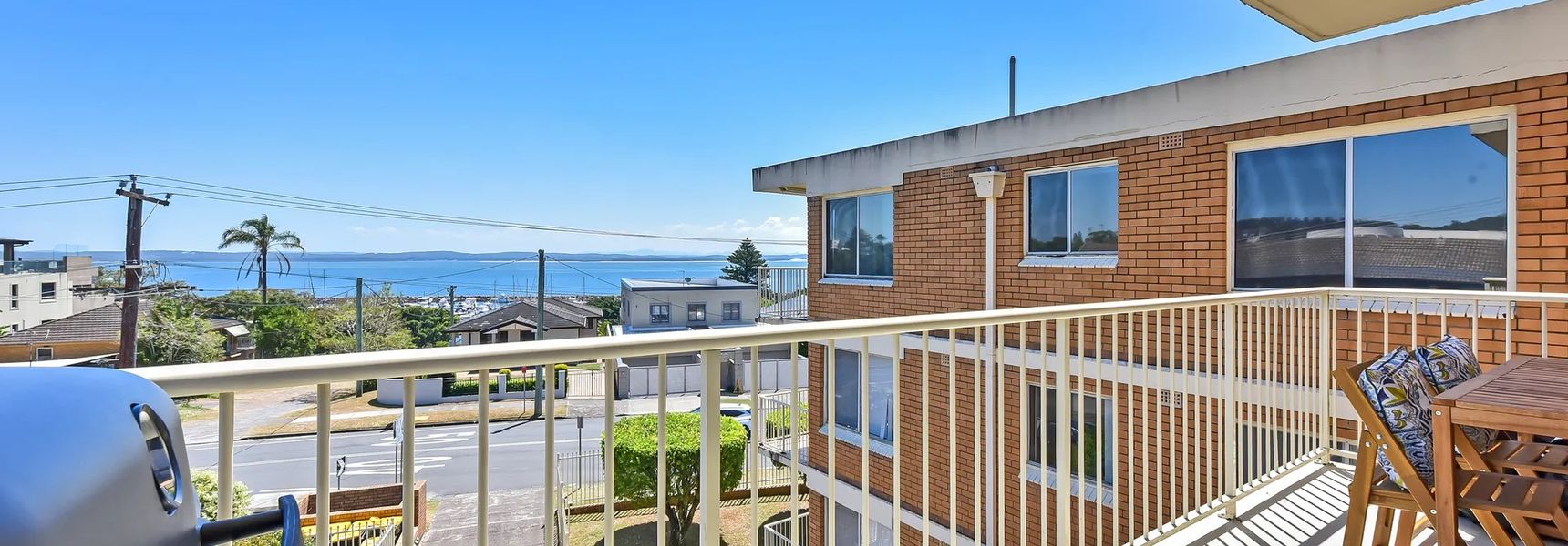 Yarramundi, 15/47 Magnus St – views, WiFI, Air Con and Linen