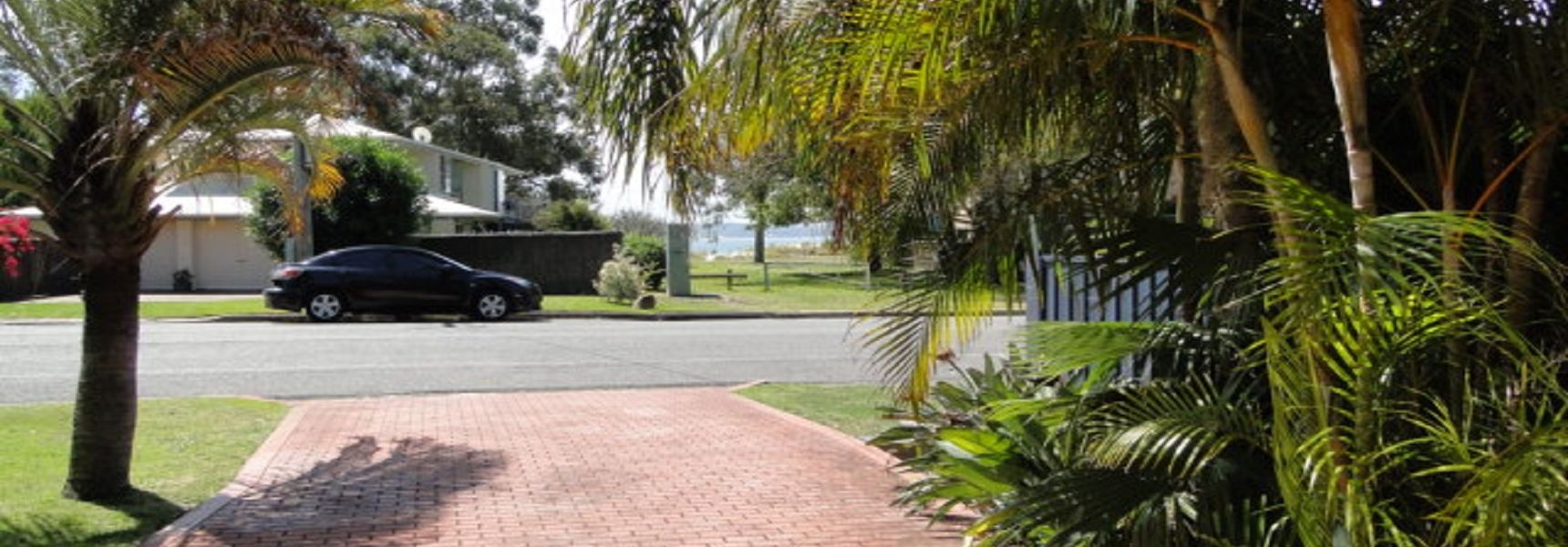 Copacabana, 2/61 Sandy Point Road – cute unit with water views from the balcony