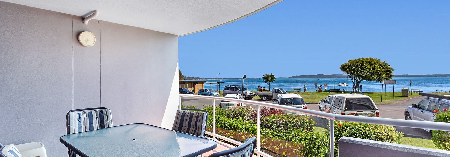 Florentine, 2/11 Columbia Cl – sensational waterviews & pool in complex