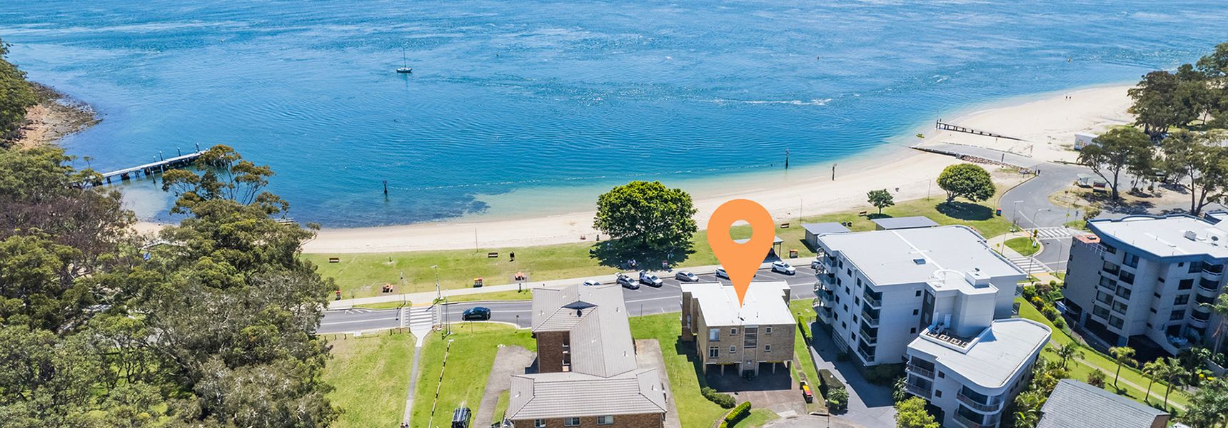 Little Hut, 1/20 Kurrawa Close – Spectacular Water Views, NBN & Air Conditioned