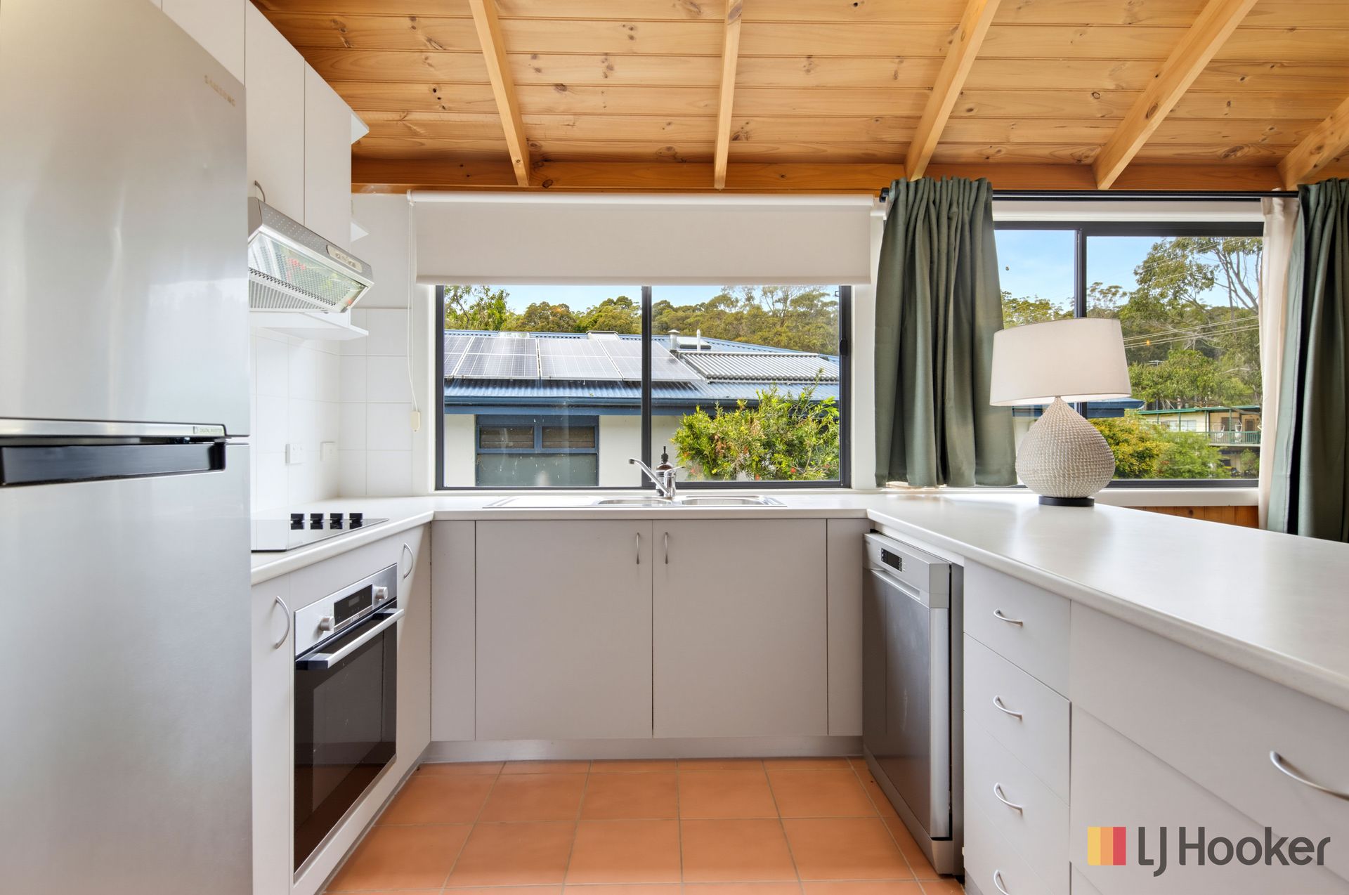 Open Plan Raked Ceiling 50 Banyandah Street, South Durras - Batemans Bay Accommodation