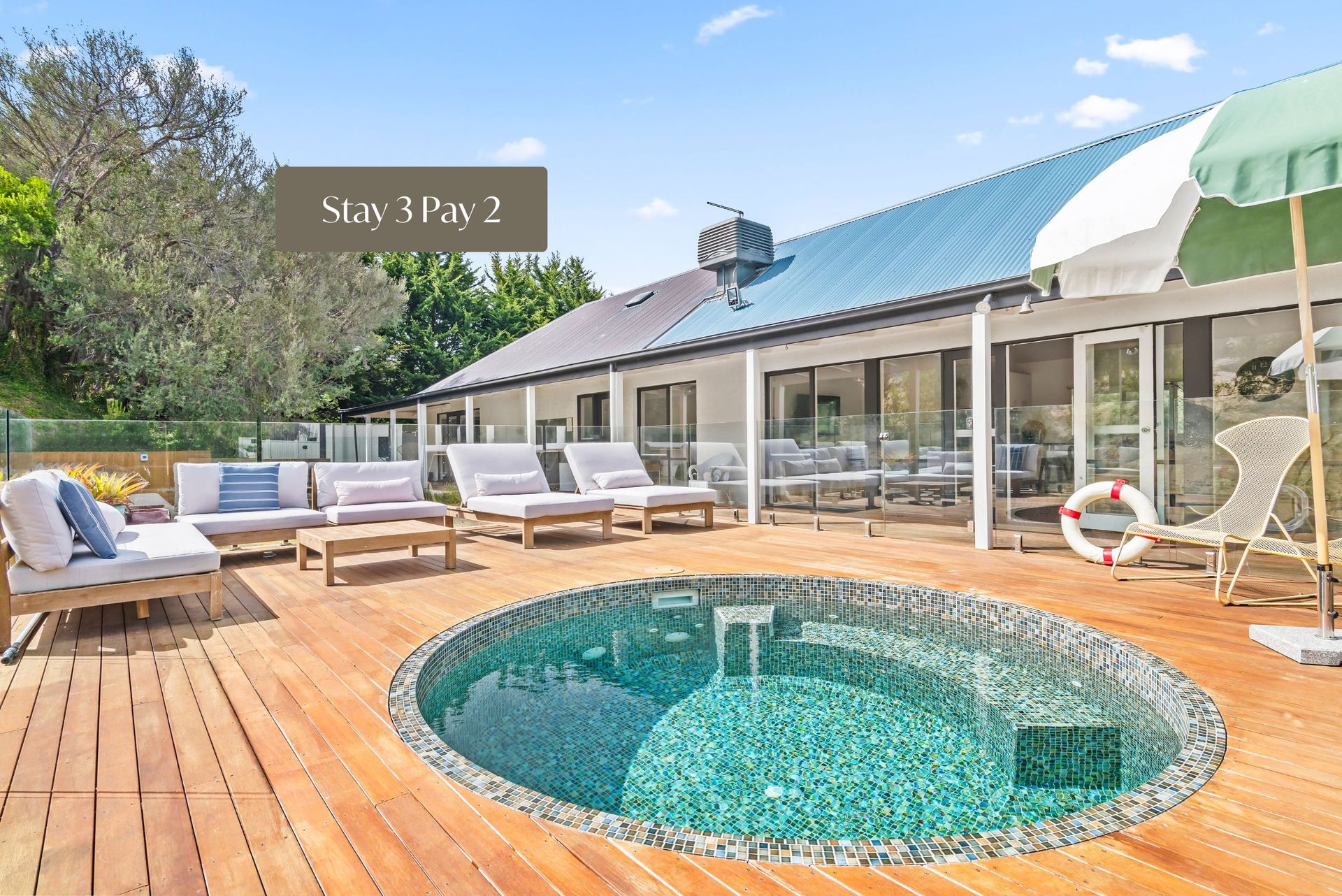 Highbury’s Peaceful Retreat with gas heated plunge pool