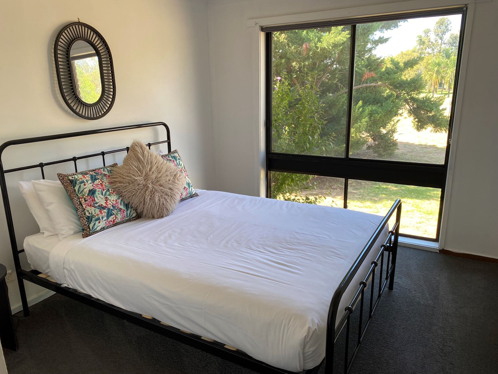 Absolute Waterfront at Woodlands