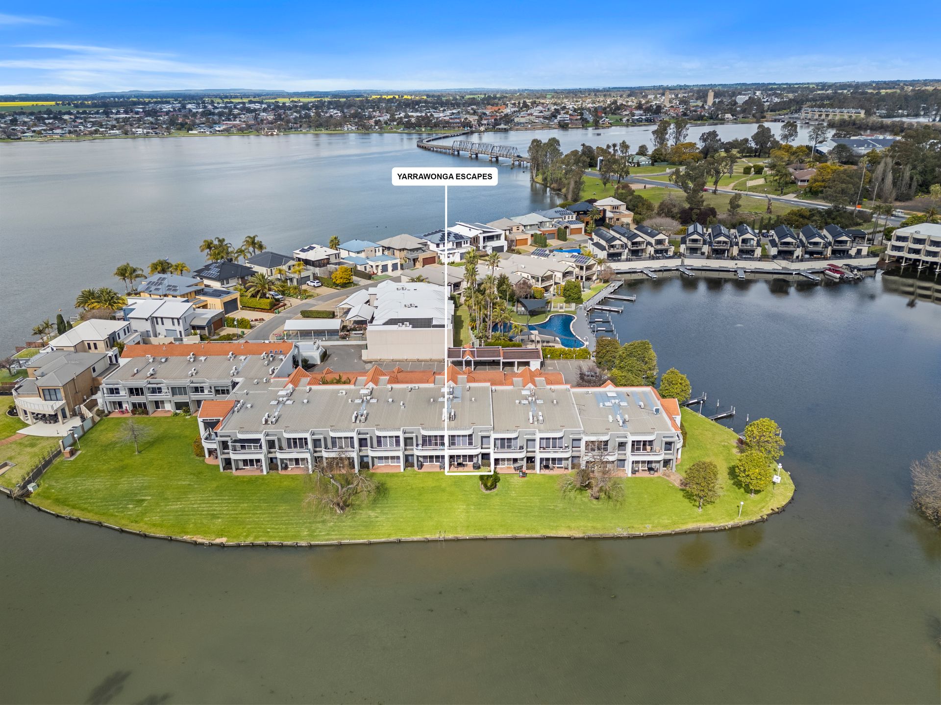 Yarrawonga Lakeside Apartment 31