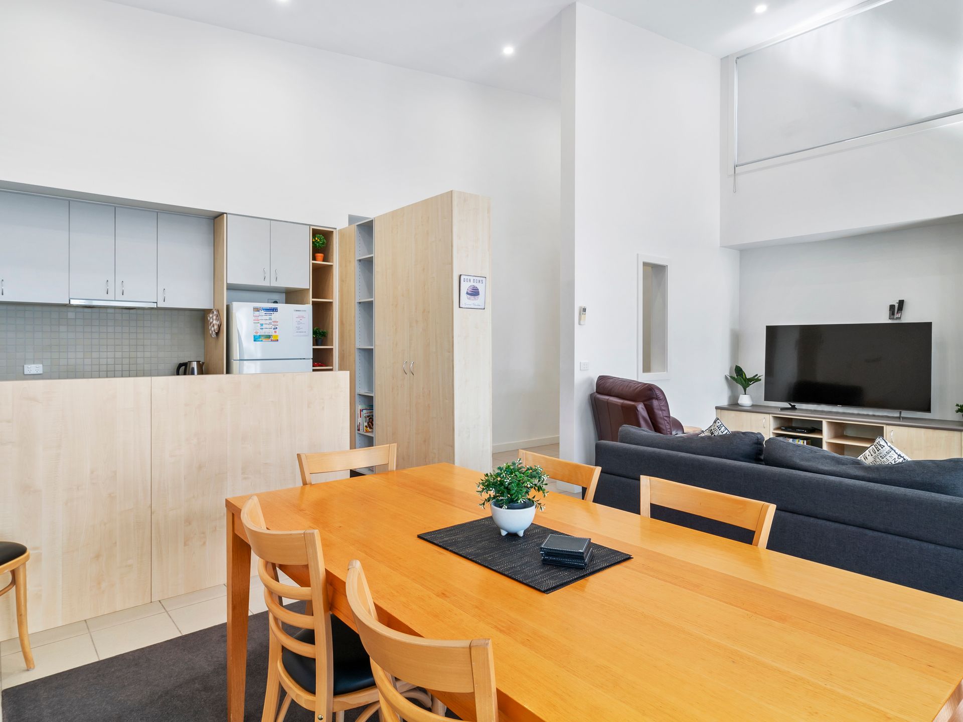 Murray Grange apartment 6