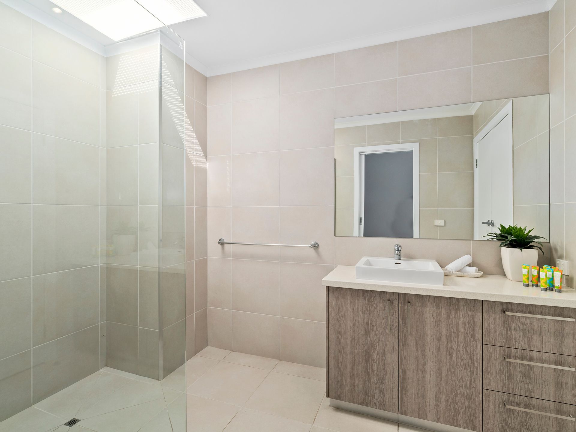 Yarrawonga Lakeside Apartment 50