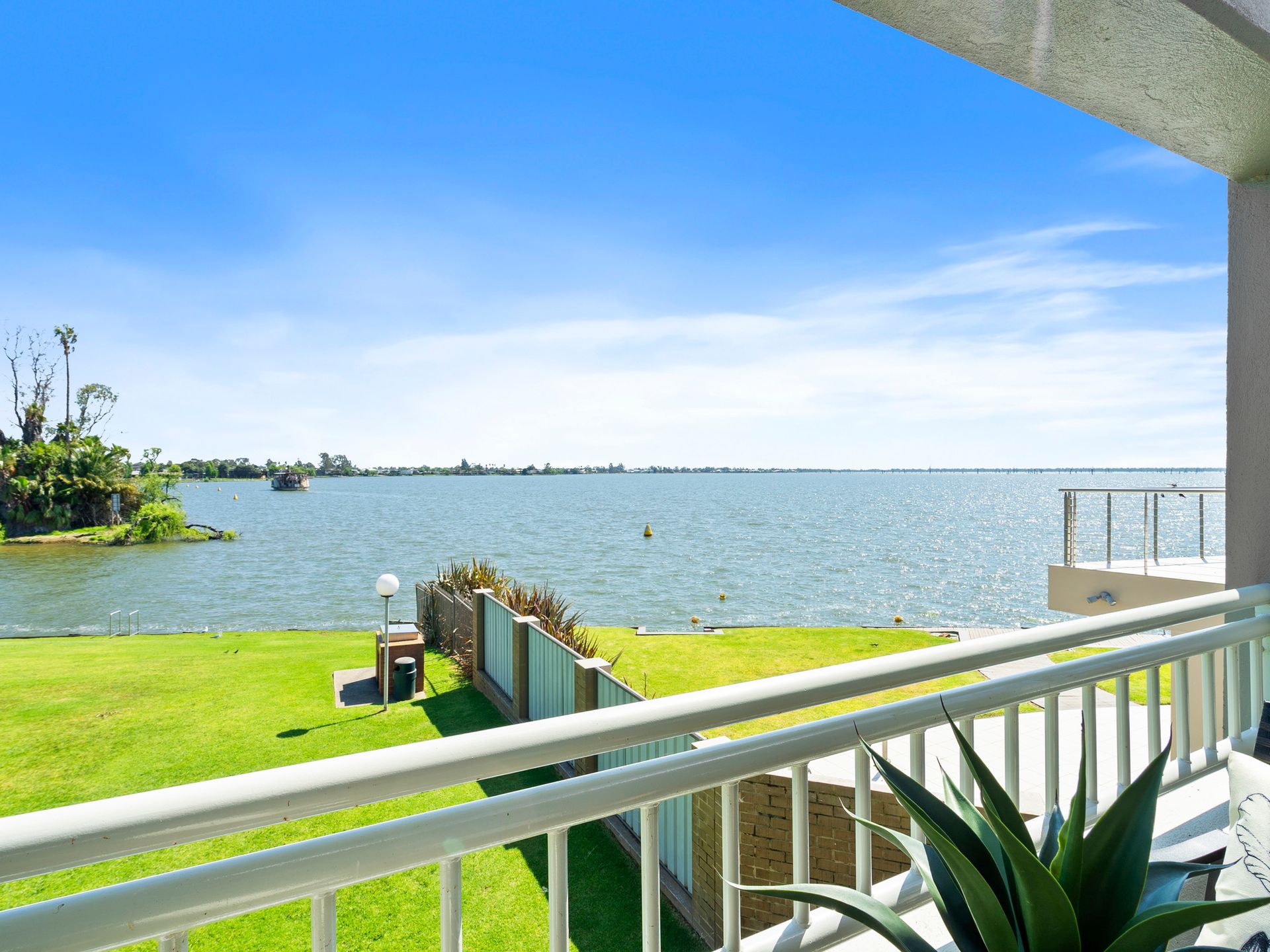 Yarrawonga Lakeside Apartment 50