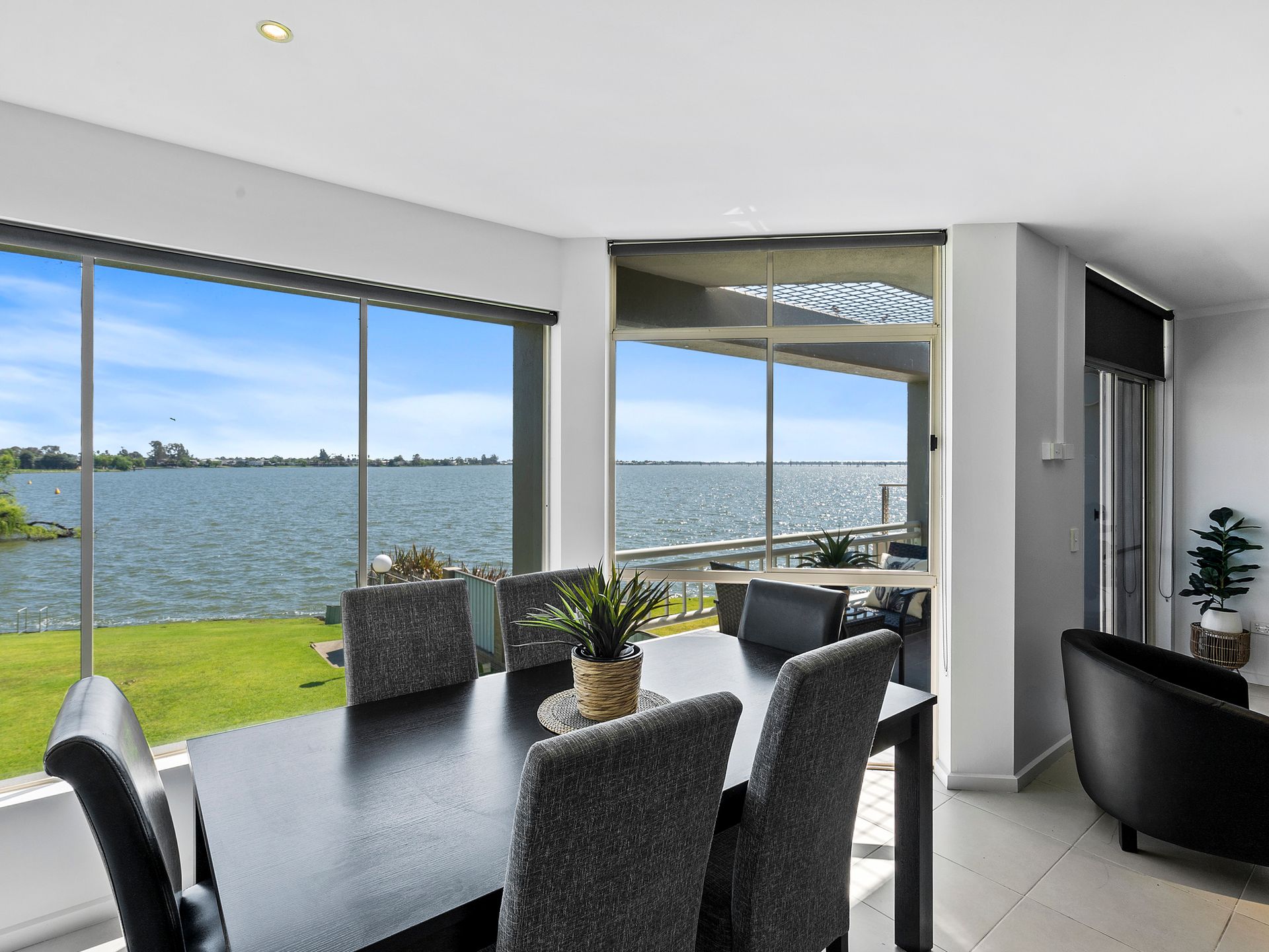 Yarrawonga Lakeside Apartment 50