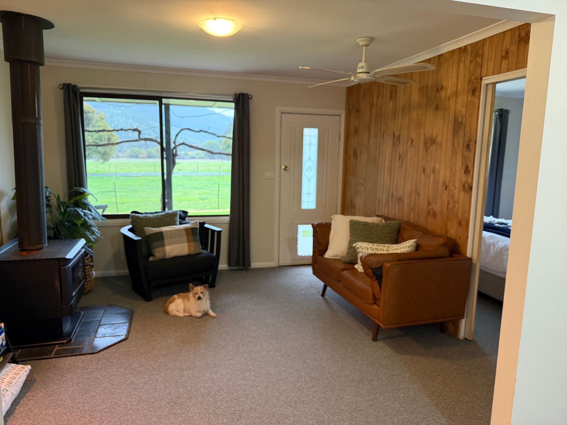 Lounge/Sitting Room