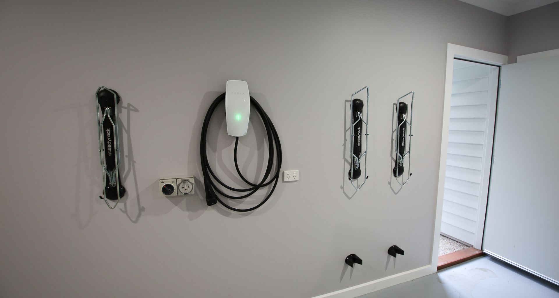 SUNDOWN COUNTRY CLUB