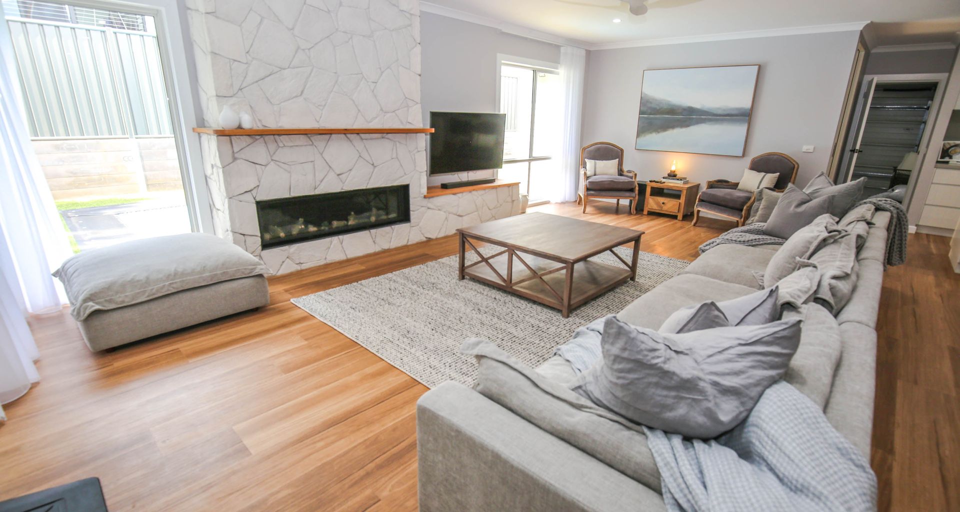 SUNDOWN COUNTRY CLUB