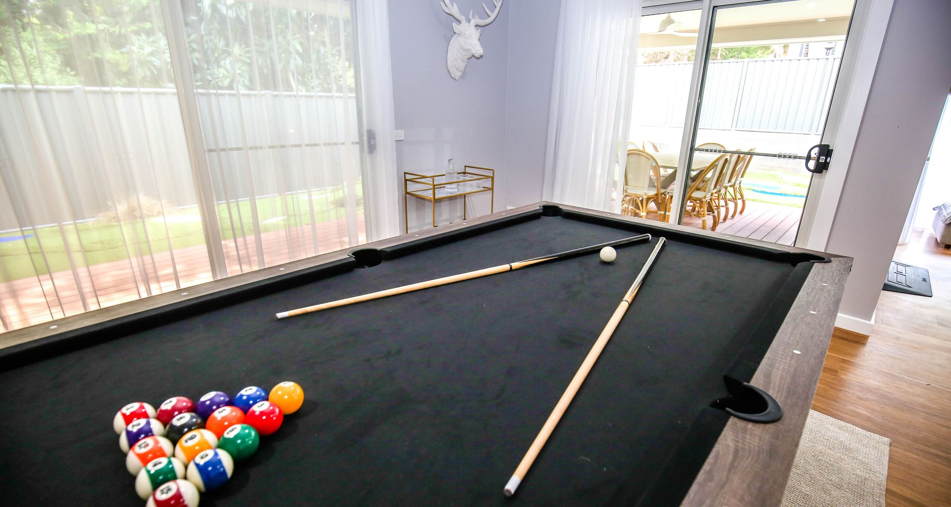 SUNDOWN COUNTRY CLUB