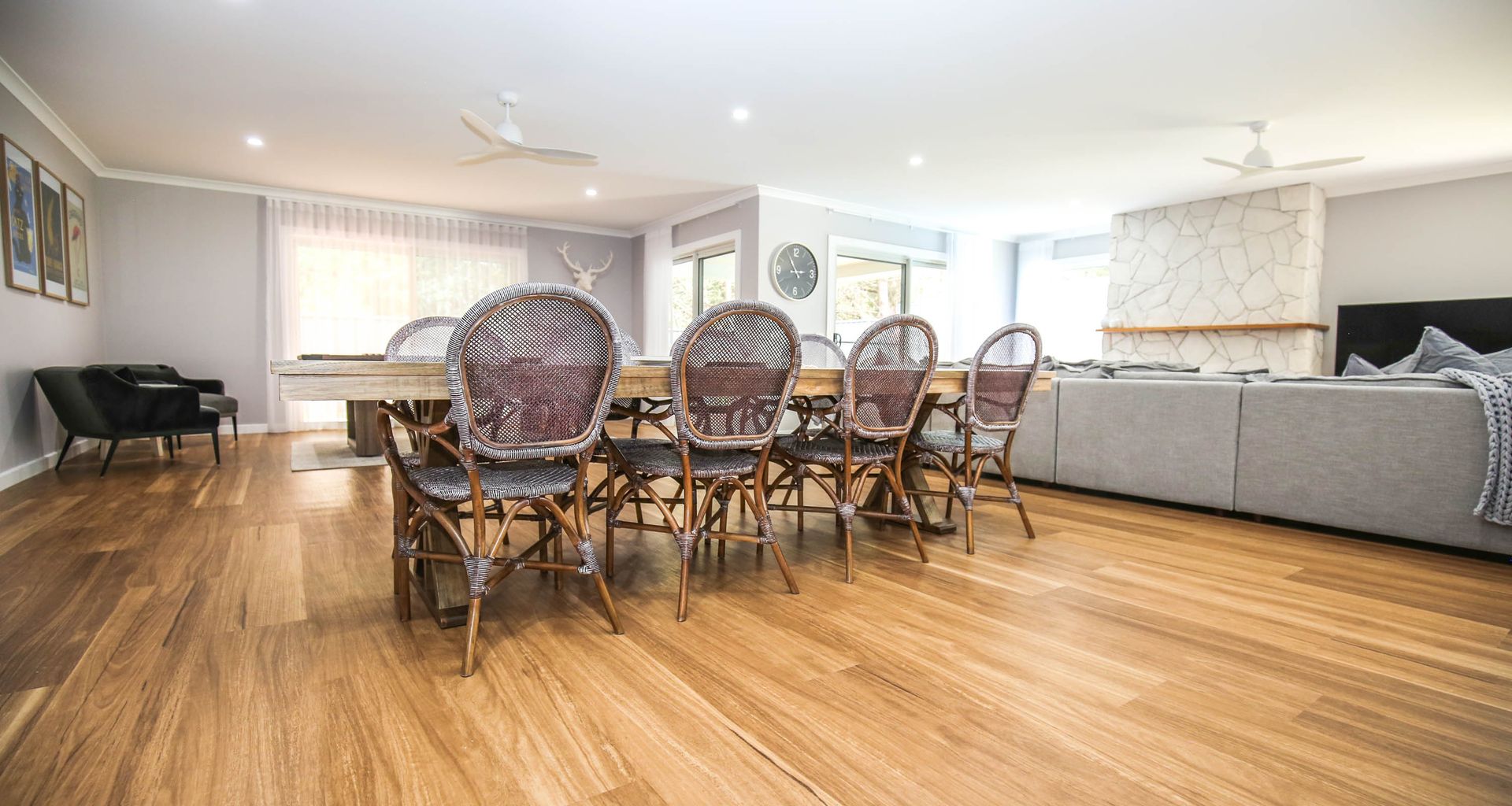 SUNDOWN COUNTRY CLUB