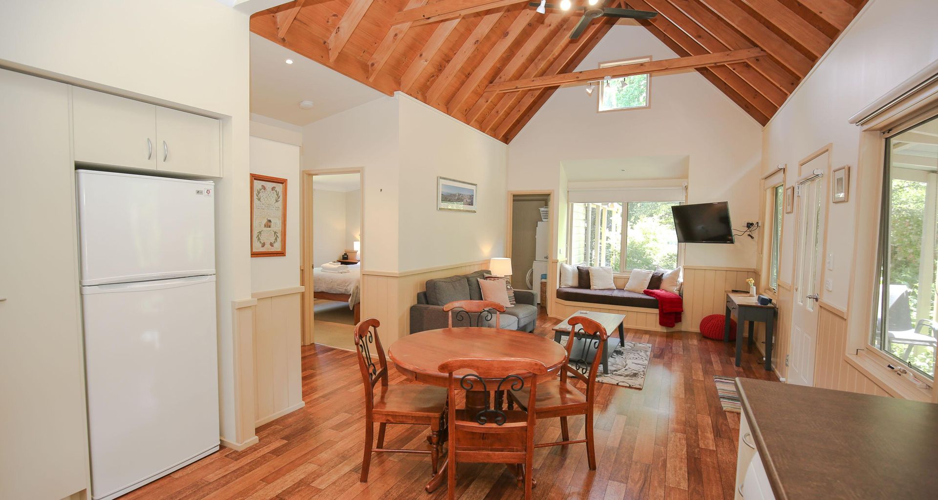 ALPINE ARNICA COTTAGE 1