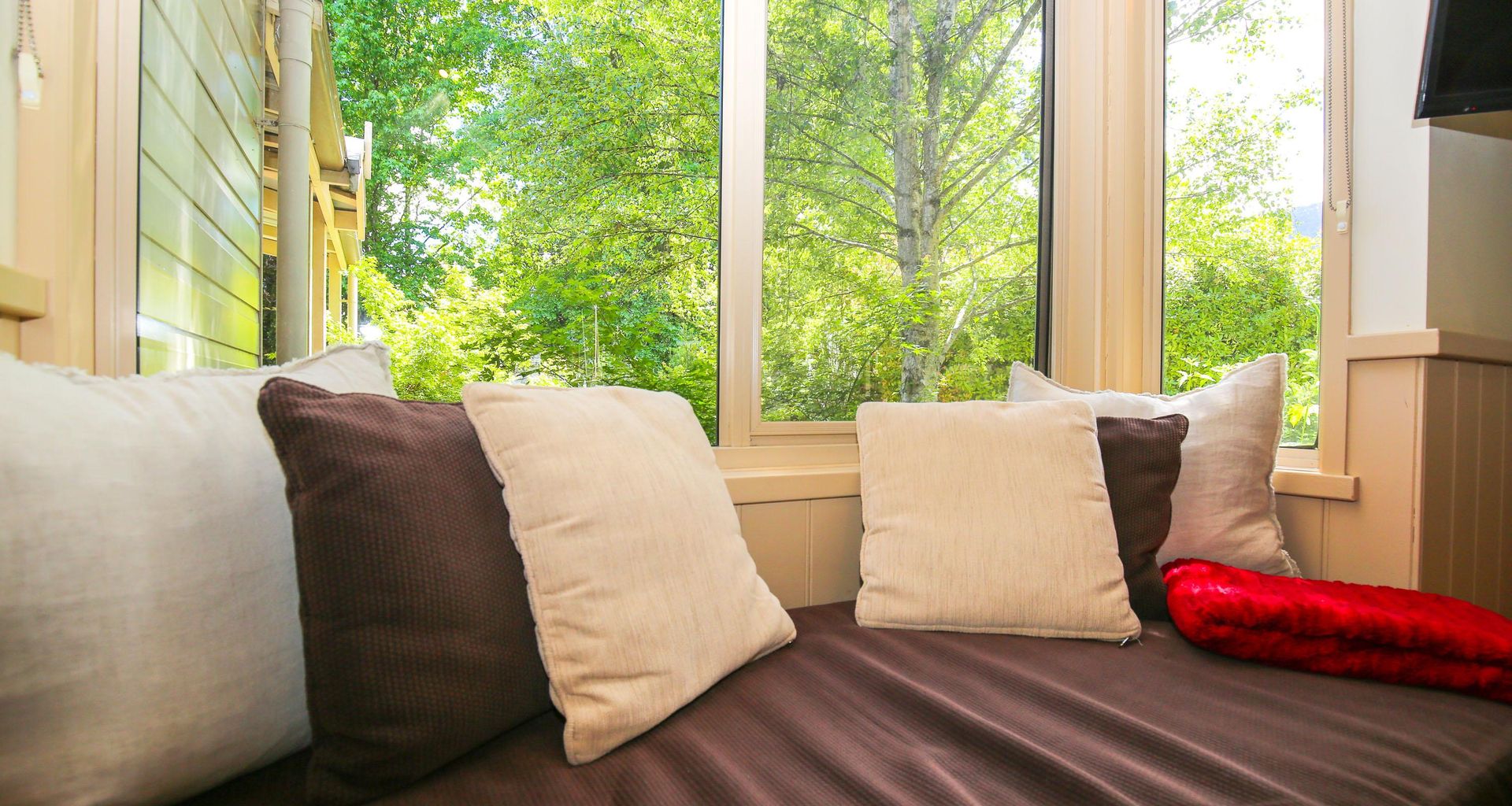 ALPINE ARNICA COTTAGE 1